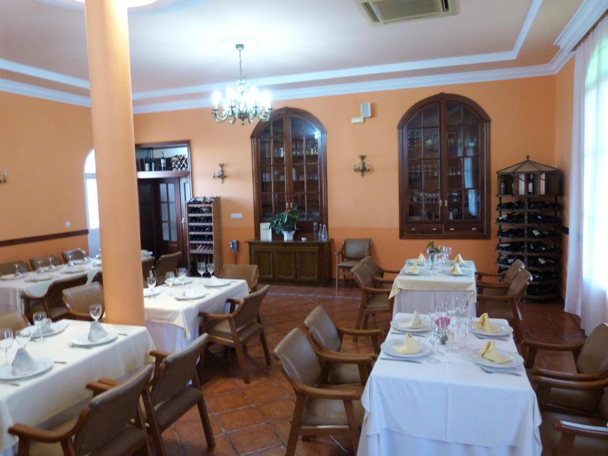 Hostal Restaurante Las Canteras Pedrera Eksteriør billede