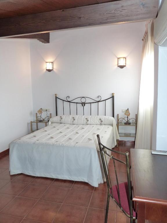 Hostal Restaurante Las Canteras Pedrera Værelse billede